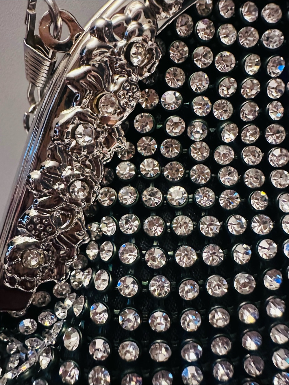 NWT Hollywood Glamor Black/Silver & Rhinestone Skirted Frame Clutch/Purse/Handba - Picture 3 of 13